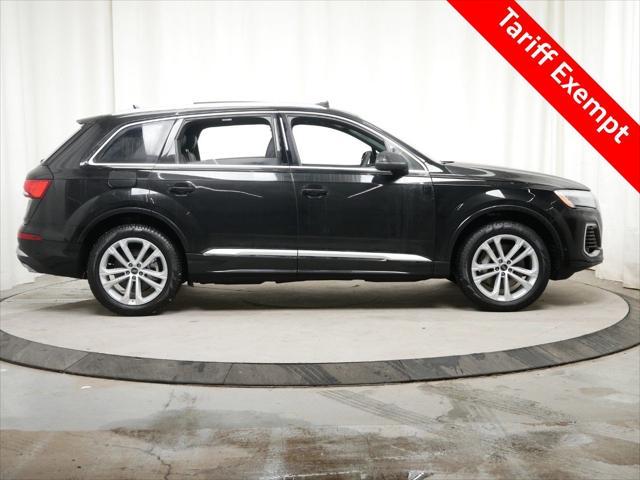 new 2025 Audi Q7 car, priced at $74,595