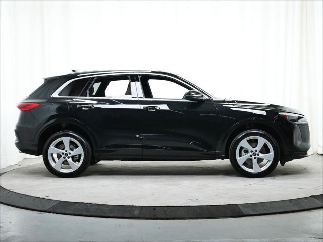 new 2025 Audi Q5 car, priced at $61,300