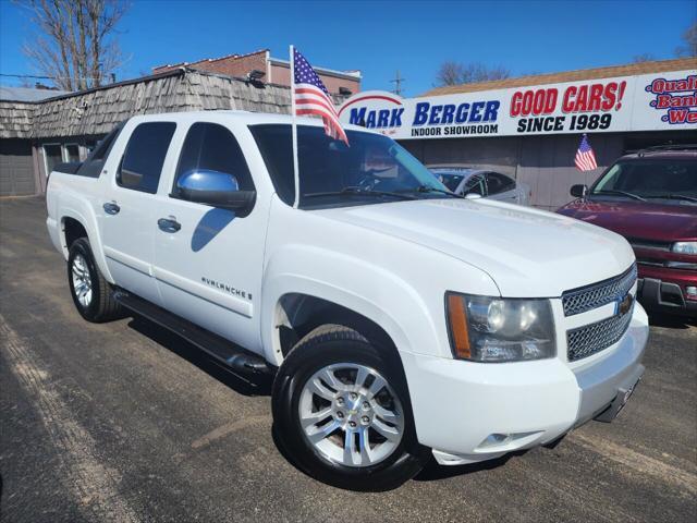 used 2008 Chevrolet Avalanche car, priced at $9,850