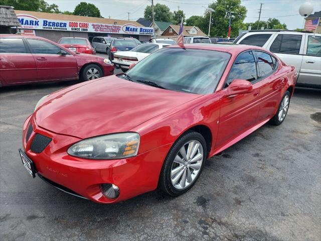 used 2007 Pontiac Grand Prix car, priced at $5,850