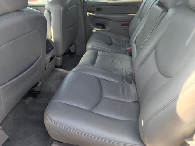 used 2005 Chevrolet Suburban car, priced at $2,850