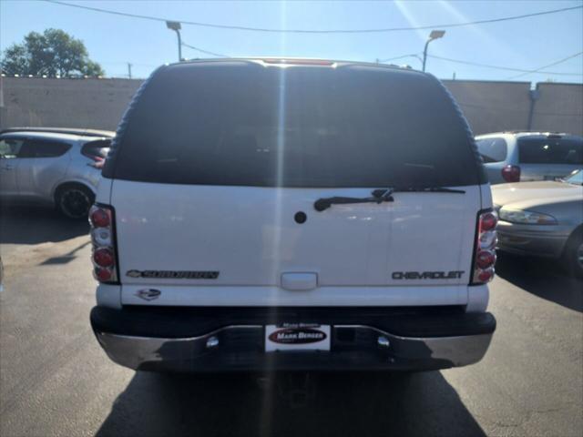 used 2005 Chevrolet Suburban car, priced at $2,850