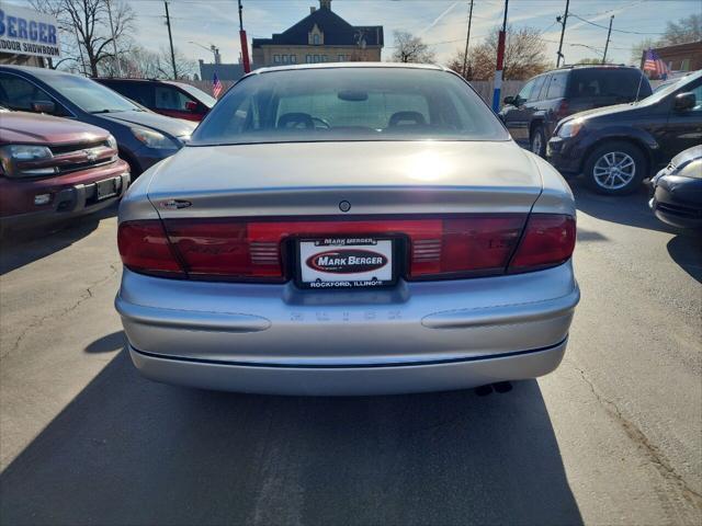 used 2002 Buick Regal car, priced at $1,950