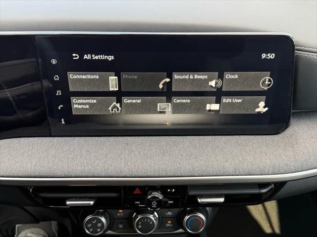new 2025 Nissan Kicks car, priced at $26,135