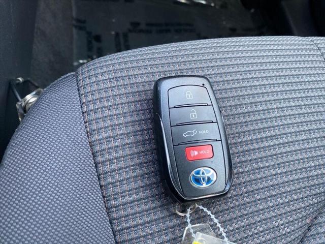 used 2024 Toyota Highlander car, priced at $39,991