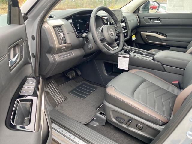 new 2025 Nissan Pathfinder car, priced at $51,919