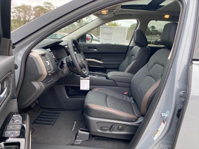 new 2025 Nissan Pathfinder car, priced at $52,325