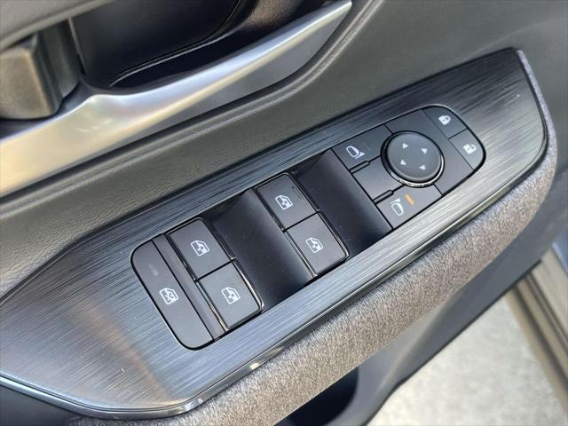 new 2025 Nissan Kicks car, priced at $28,600