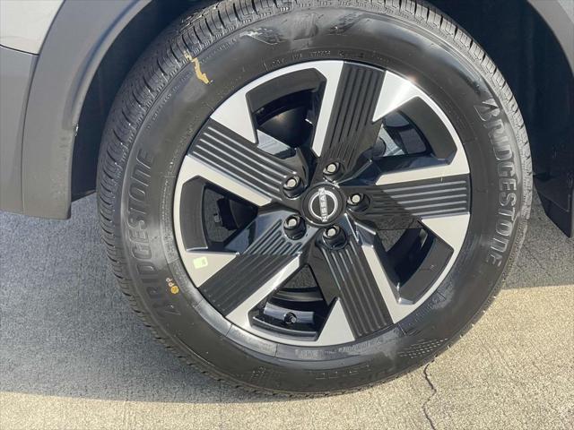 new 2025 Nissan Kicks car, priced at $28,600