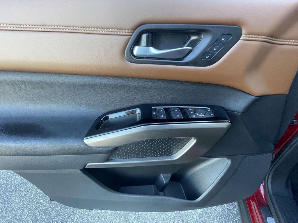 used 2024 Nissan Pathfinder car, priced at $42,999