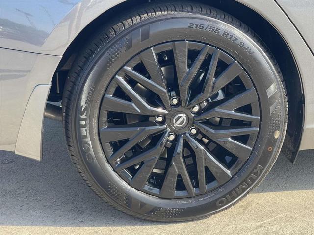 new 2025 Nissan Altima car, priced at $30,660