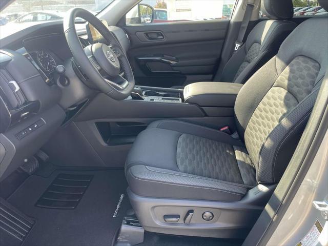 new 2025 Nissan Pathfinder car, priced at $42,260