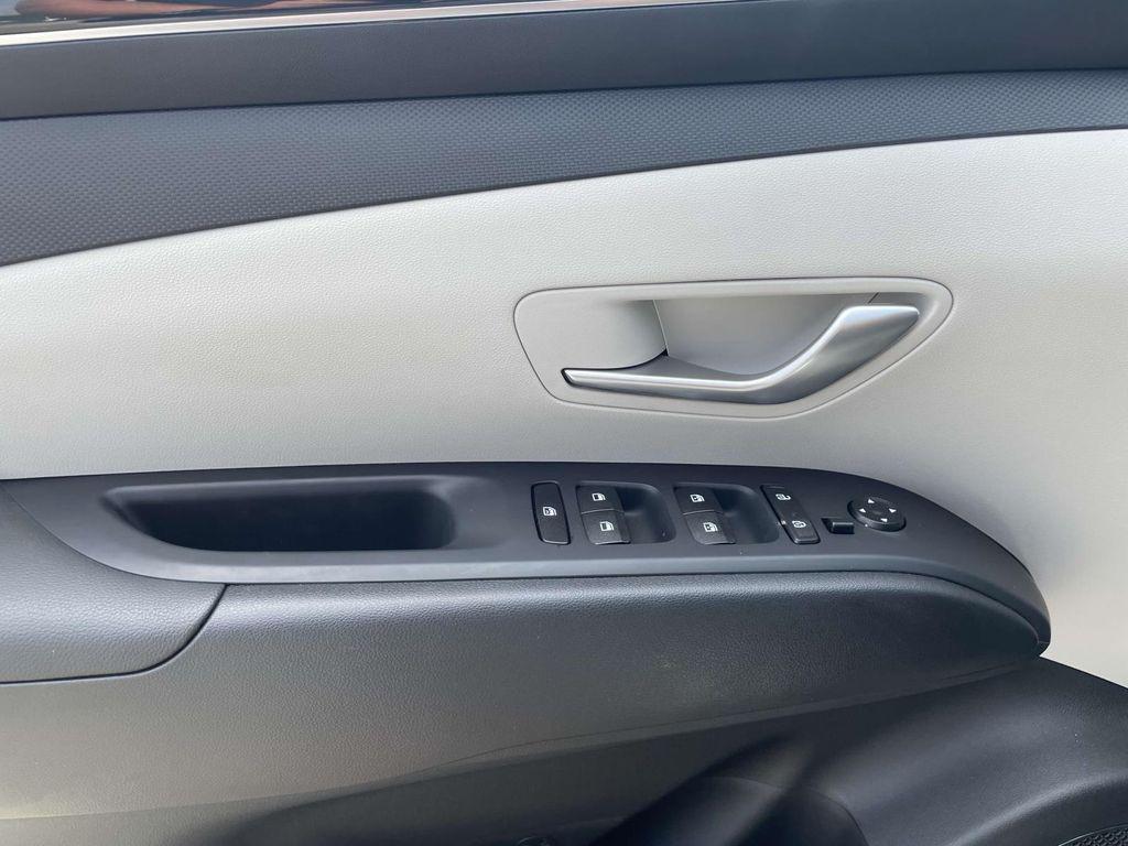 used 2024 Hyundai TUCSON Hybrid car, priced at $28,999