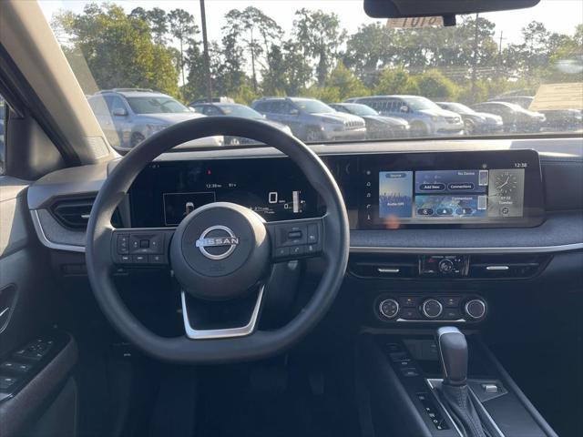 new 2025 Nissan Kicks car, priced at $25,785