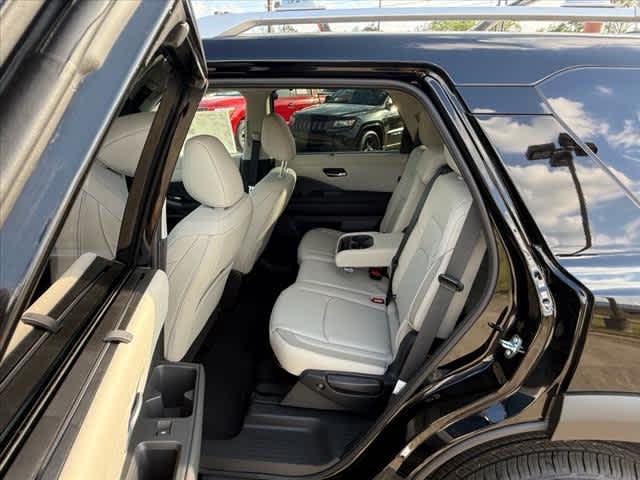 new 2025 Nissan Pathfinder car, priced at $47,645