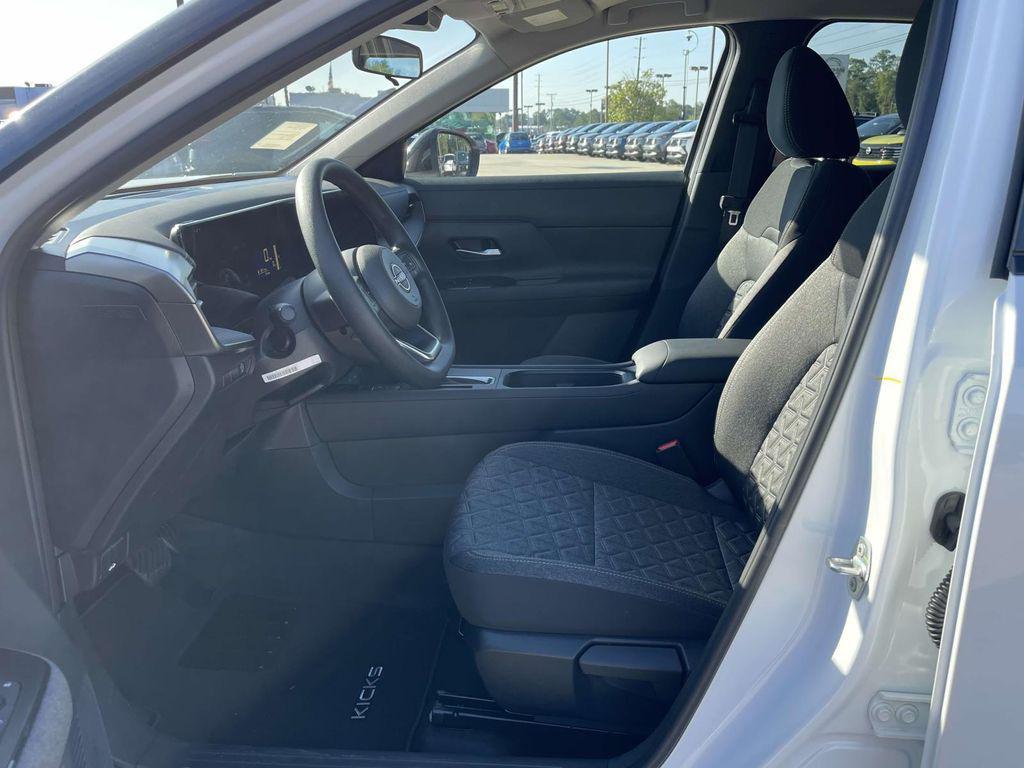 new 2025 Nissan Kicks car, priced at $25,595