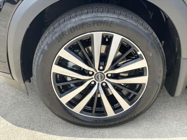 new 2025 Nissan Pathfinder car, priced at $52,035