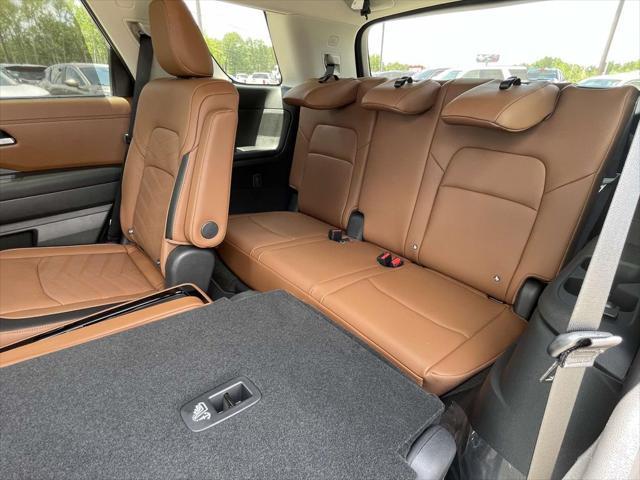 new 2025 Nissan Pathfinder car, priced at $52,035