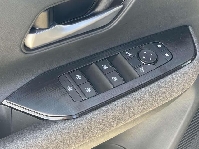 new 2025 Nissan Kicks car, priced at $25,710
