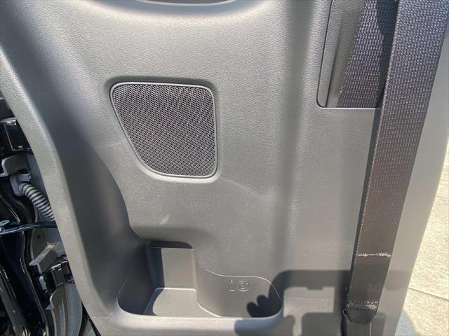 new 2025 Nissan Frontier car, priced at $36,115