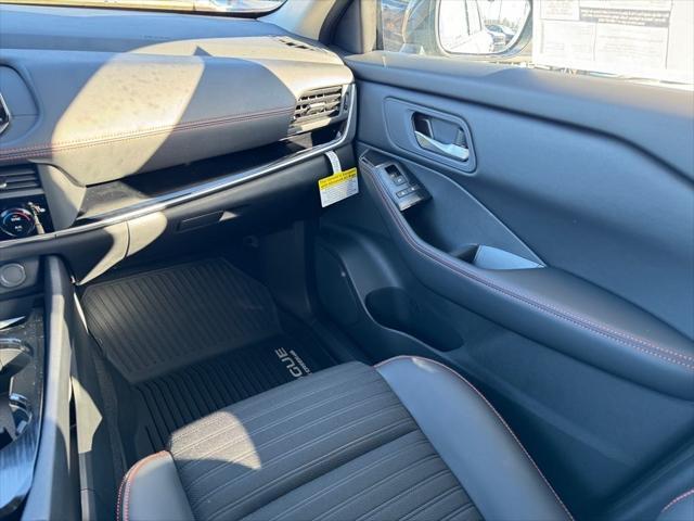 new 2025 Nissan Rogue car, priced at $37,925