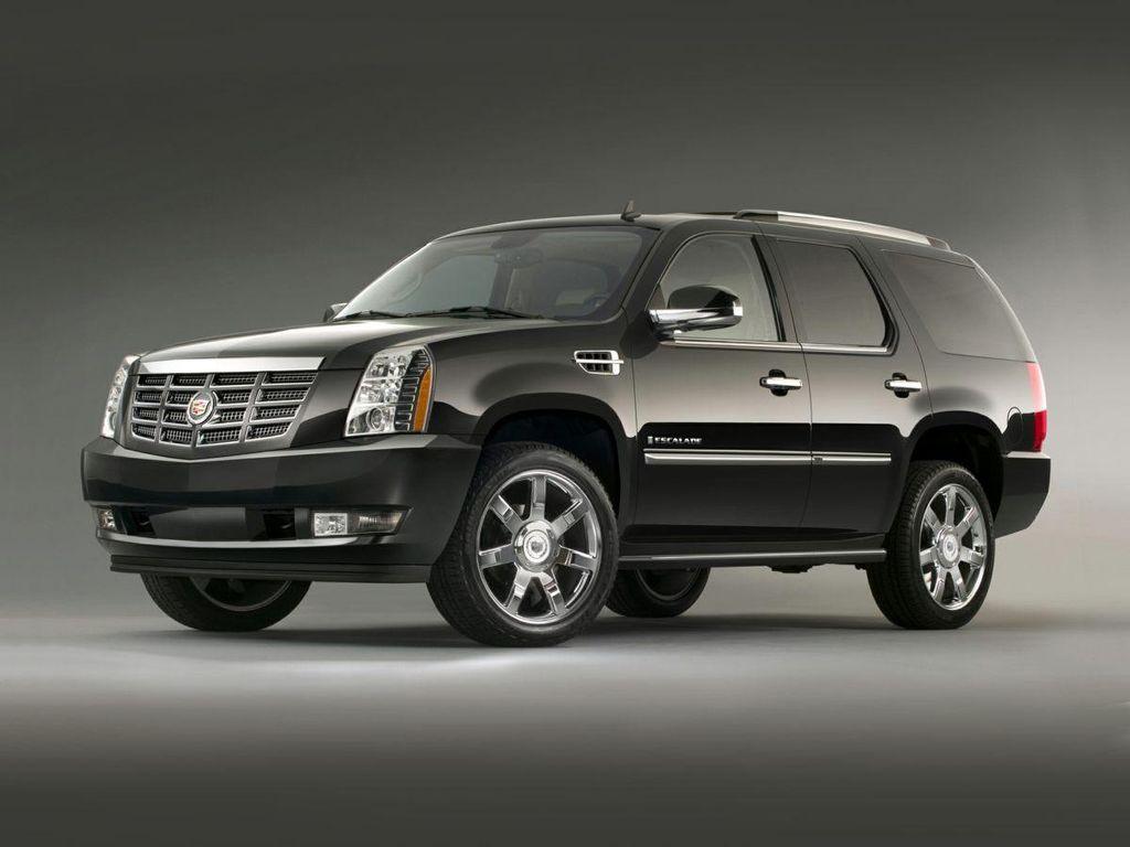used 2013 Cadillac Escalade car, priced at $13,991