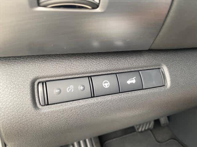 new 2025 Nissan Pathfinder car, priced at $46,014