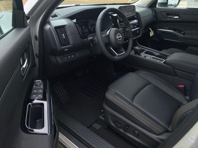 new 2025 Nissan Pathfinder car, priced at $45,369