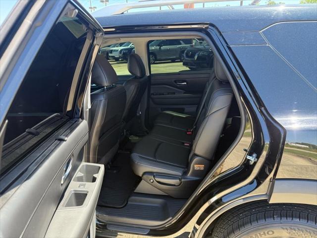 used 2023 Nissan Pathfinder car, priced at $34,988