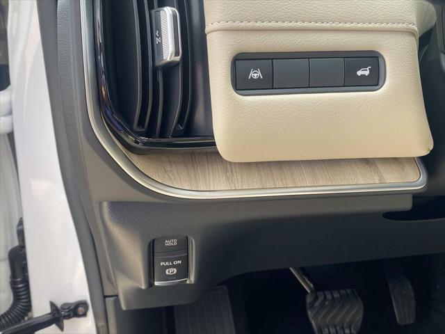 new 2025 Nissan Armada car, priced at $78,020