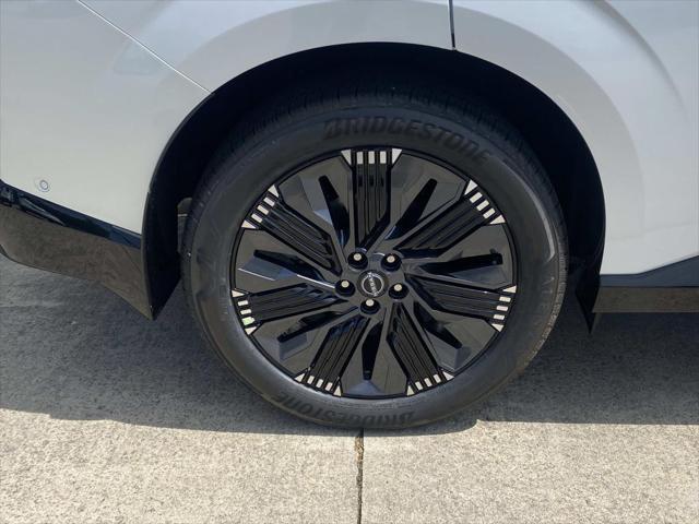 new 2025 Nissan Murano car, priced at $52,930