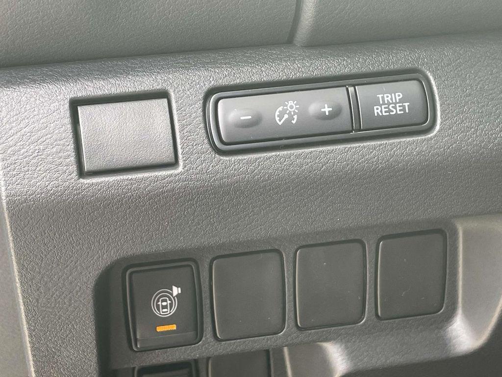 new 2025 Nissan Frontier car, priced at $34,040
