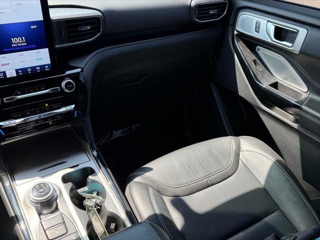 used 2022 Ford Explorer car