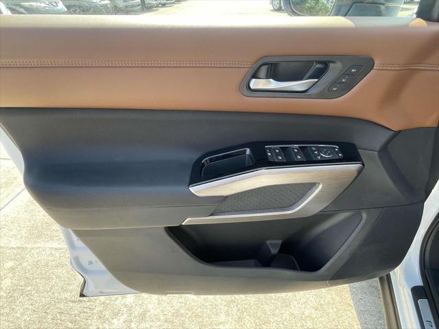 new 2025 Nissan Pathfinder car, priced at $52,485