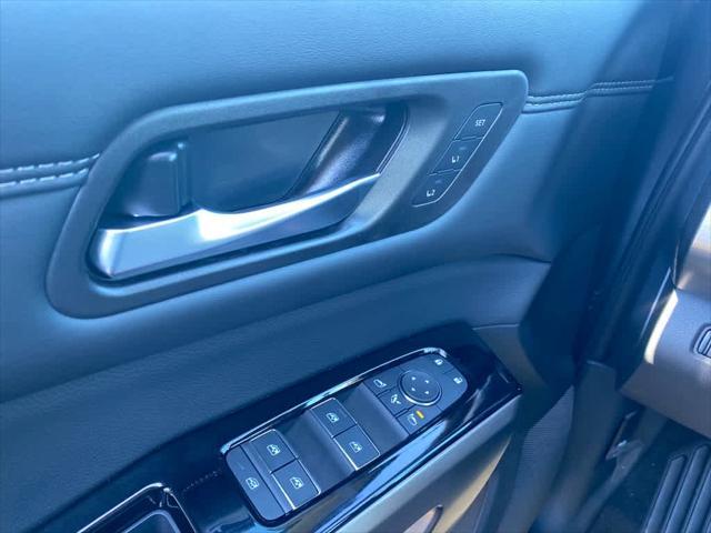 new 2025 Nissan Pathfinder car, priced at $50,233