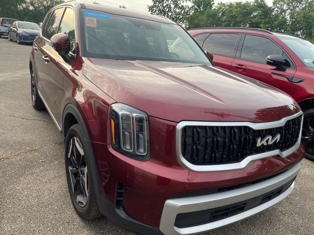 used 2024 Kia Telluride car, priced at $40,769