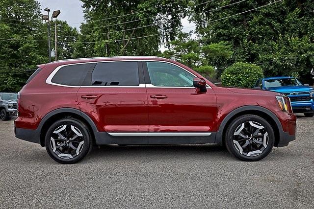 used 2024 Kia Telluride car, priced at $39,469