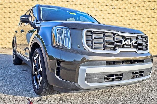 used 2023 Kia Telluride car, priced at $30,500