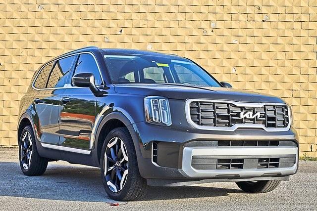 used 2023 Kia Telluride car, priced at $30,500