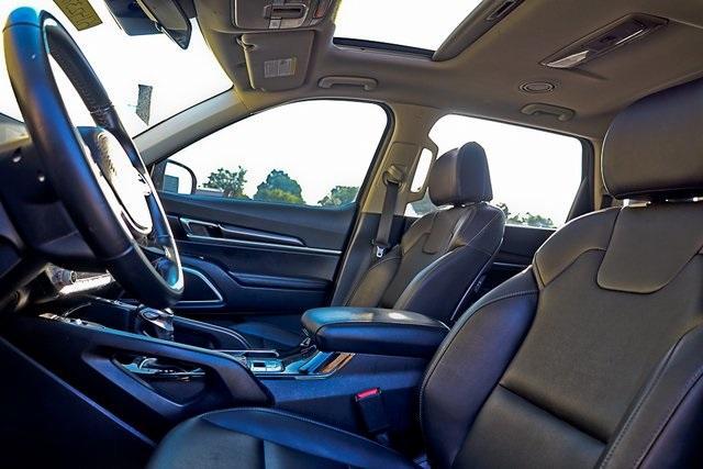 used 2023 Kia Telluride car, priced at $30,500