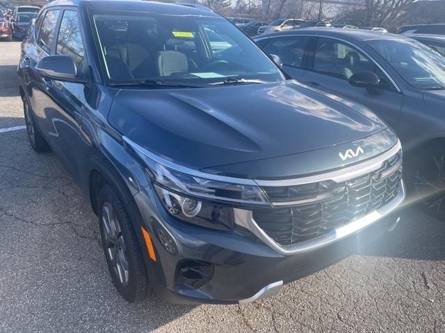 used 2024 Kia Seltos car