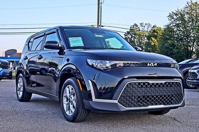 used 2023 Kia Soul car, priced at $18,906