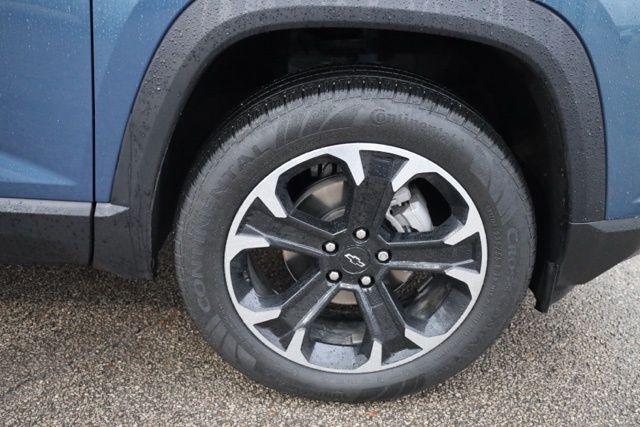 used 2025 Chevrolet Equinox car, priced at $26,500