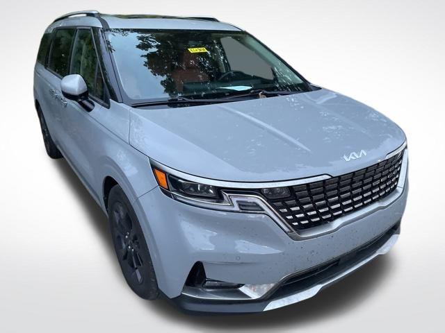 used 2023 Kia Carnival car, priced at $38,546