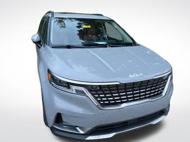 used 2023 Kia Carnival car, priced at $38,546