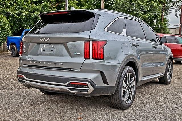 used 2022 Kia Sorento Plug-In Hybrid car, priced at $20,490