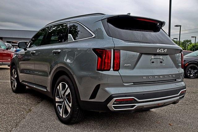 used 2022 Kia Sorento Plug-In Hybrid car, priced at $20,490