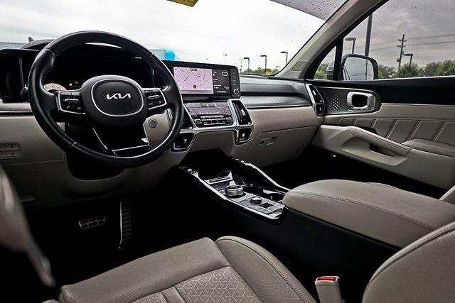 used 2022 Kia Sorento Plug-In Hybrid car, priced at $20,490