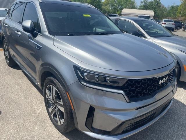 used 2022 Kia Sorento Plug-In Hybrid car, priced at $27,293