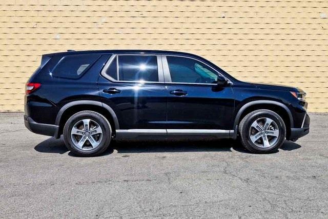 used 2024 Honda Pilot car, priced at $40,300